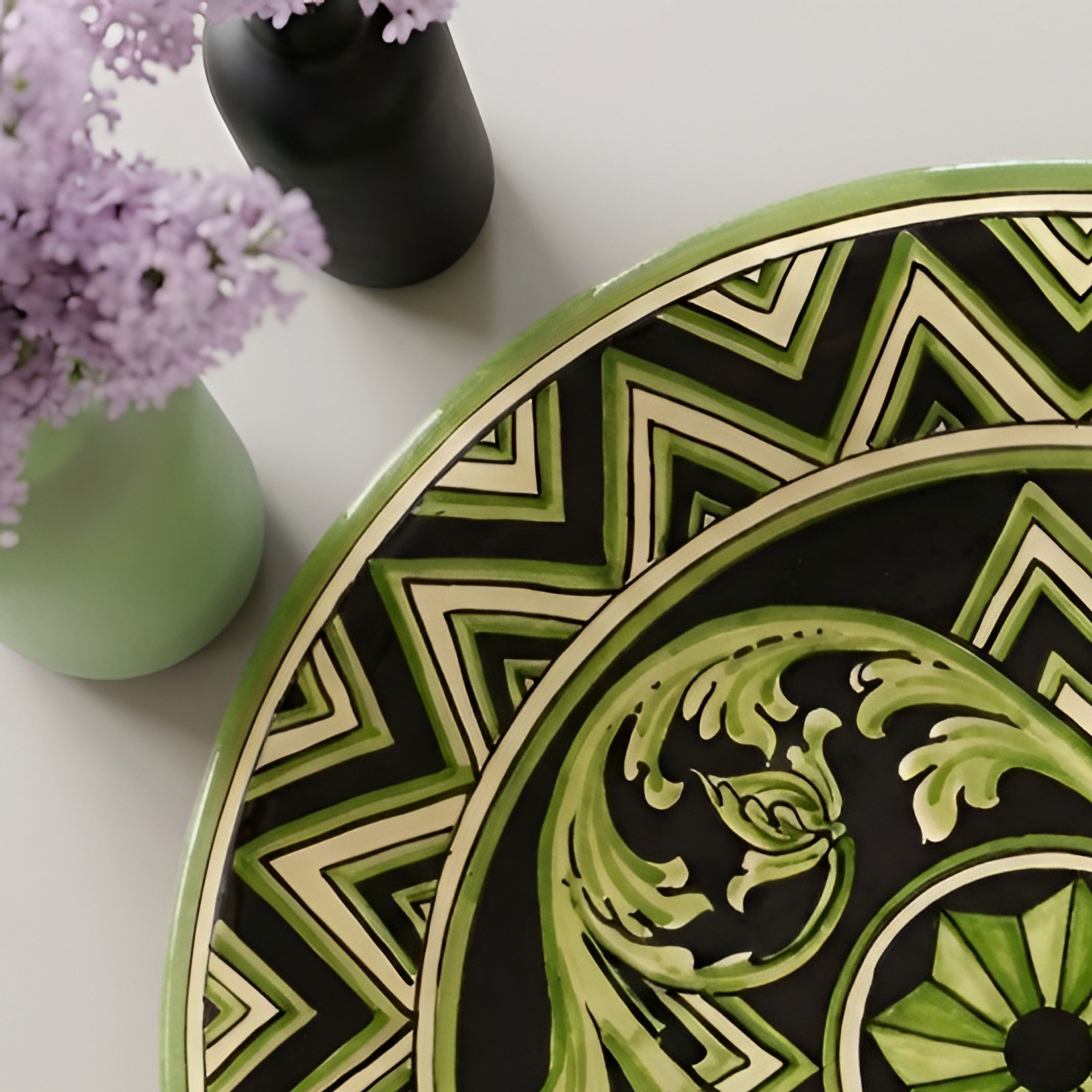 Sicilian Decorative Wall Plate Ø 40 cm / Ø 15.7", Linea Parigi – Italian ceramic from Caltagirone, Sicily