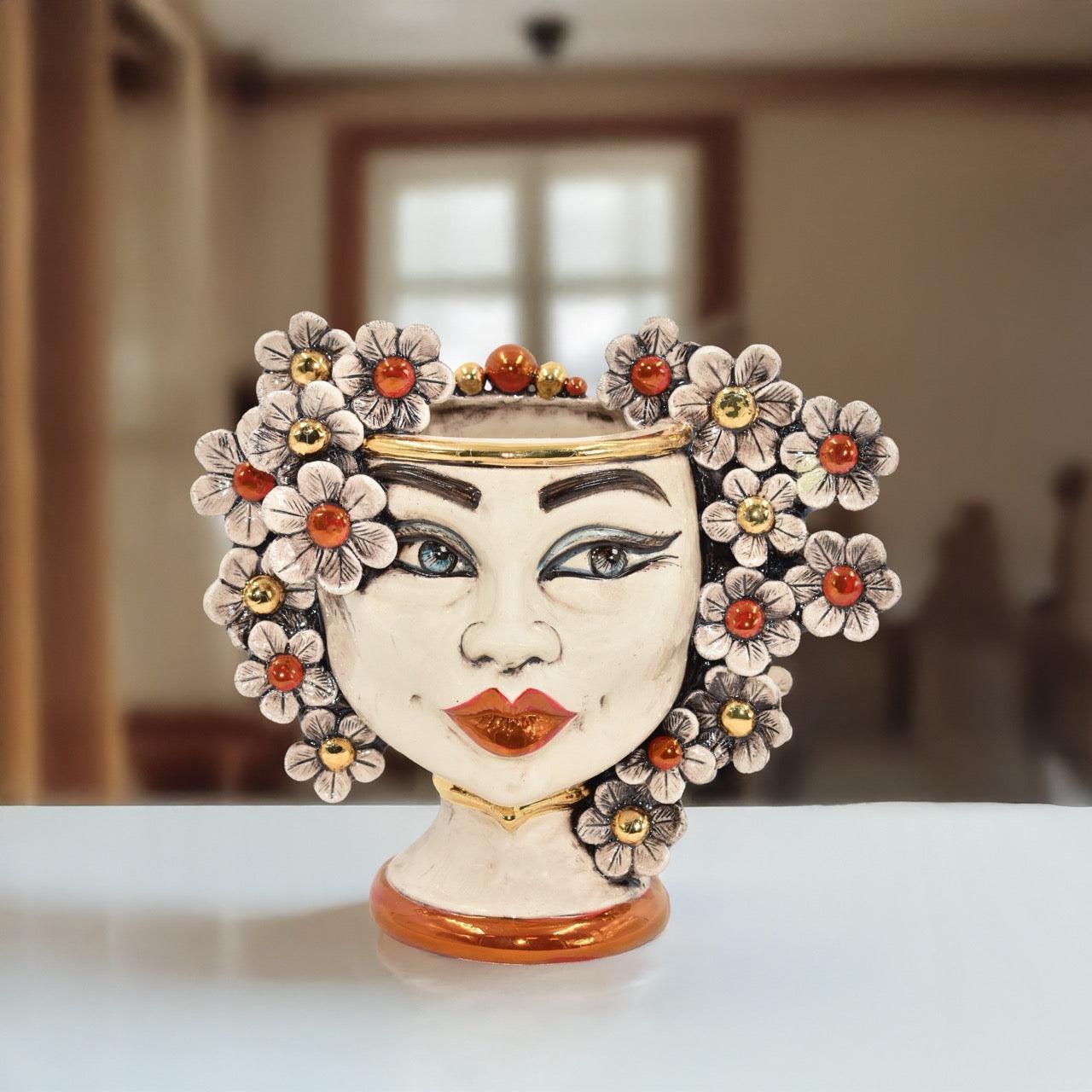 Testa h 20 c/fiori c/espressione madreperla oro e lustri femmina - Ceramiche di Caltagirone Sofia