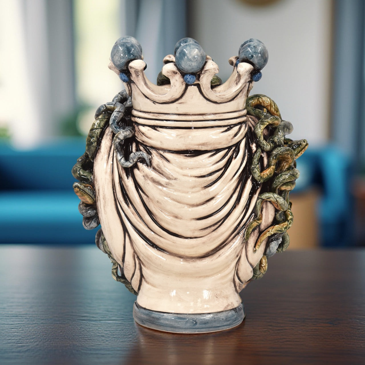 Testa h 25 turbante medusa madreperla colorato perline blu - Ceramiche di Caltagirone Sofia