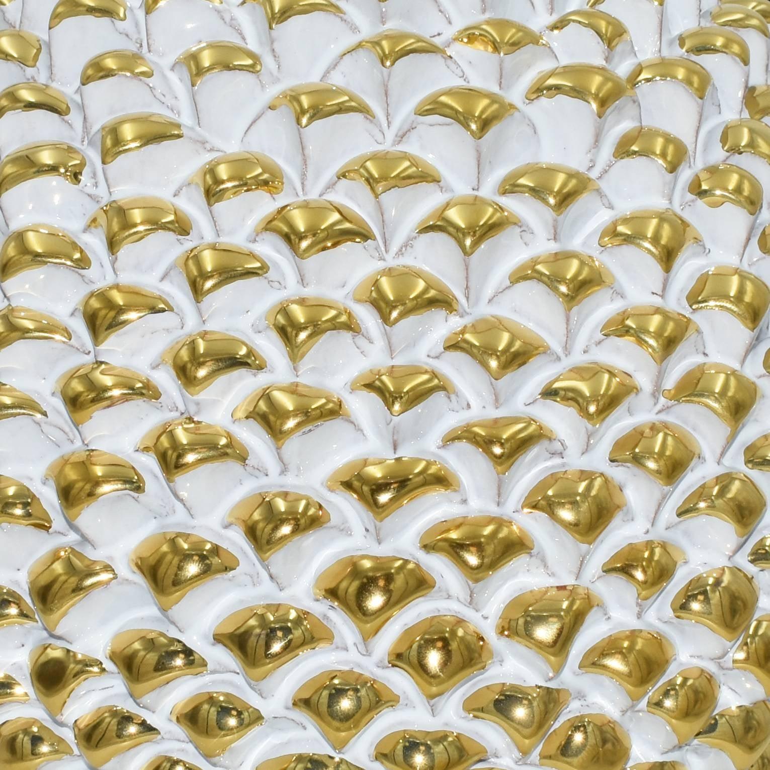 Pigna artigianale di Caltagirone con oro zecchino modellata a mano altezza 30 white Gold