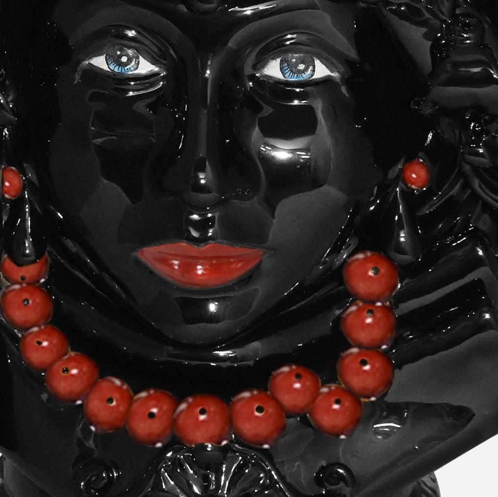Testa h 50 c/turbante black line con perline rosse donna - Ceramiche di Caltagirone Sofia
